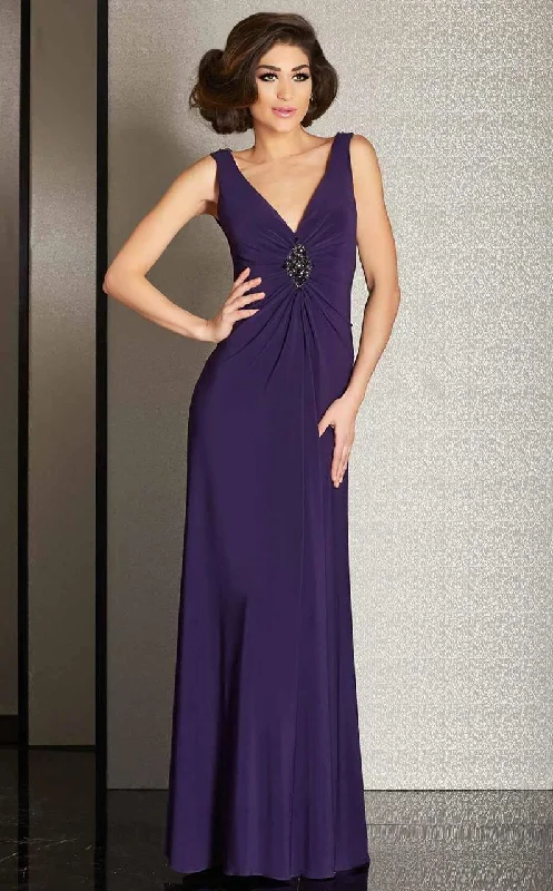 Day-To-Night Styles Clarisse - M6252 Classic V-Neckline Evening Gown