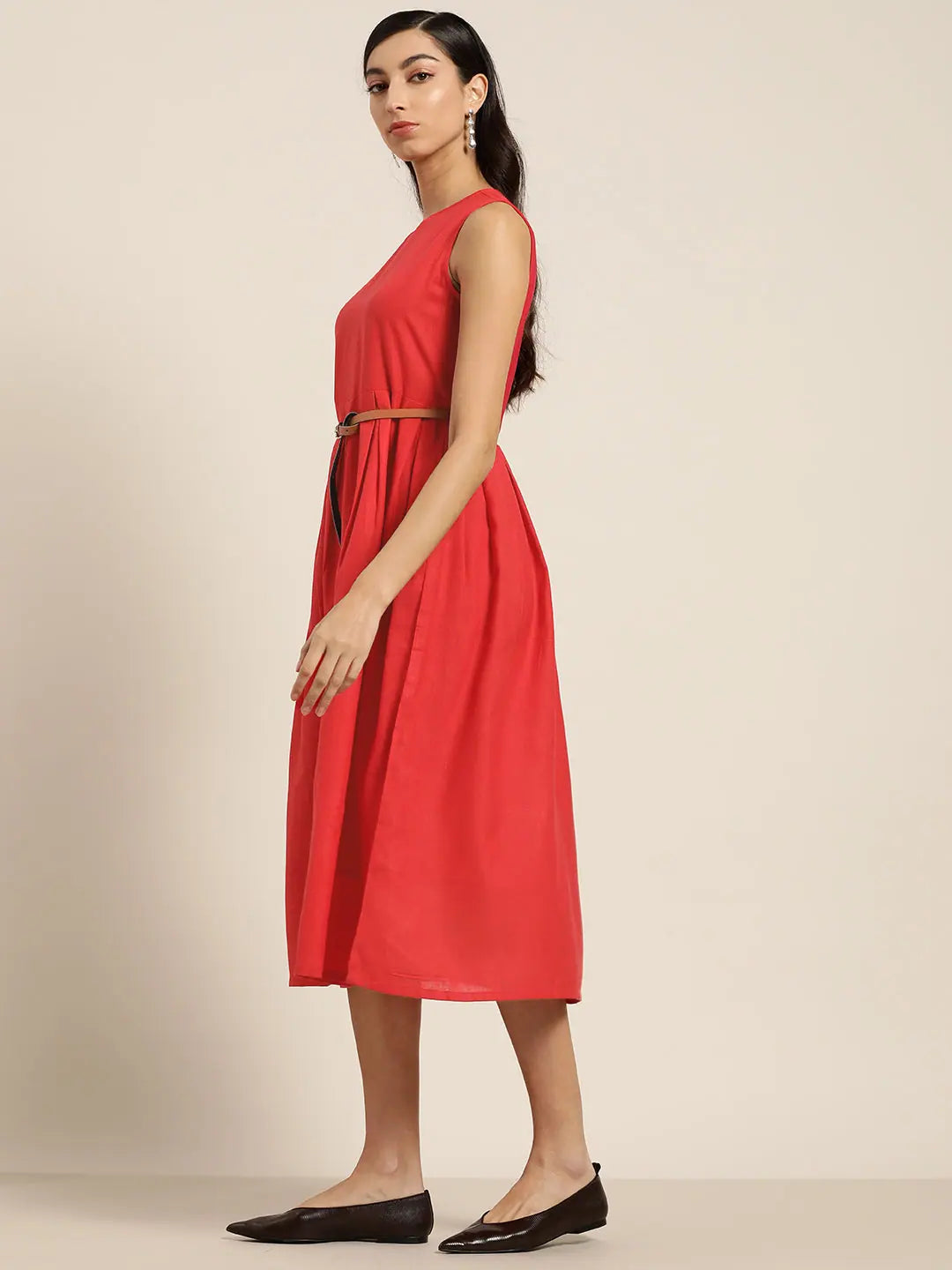 Comfort First Women's Fashion Red Sleeveless Box Pleat Midi Dress