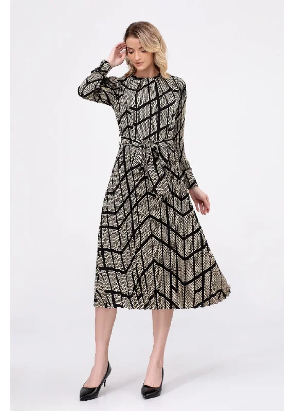 Fashion Forward Chevron Elegance Midi Dress